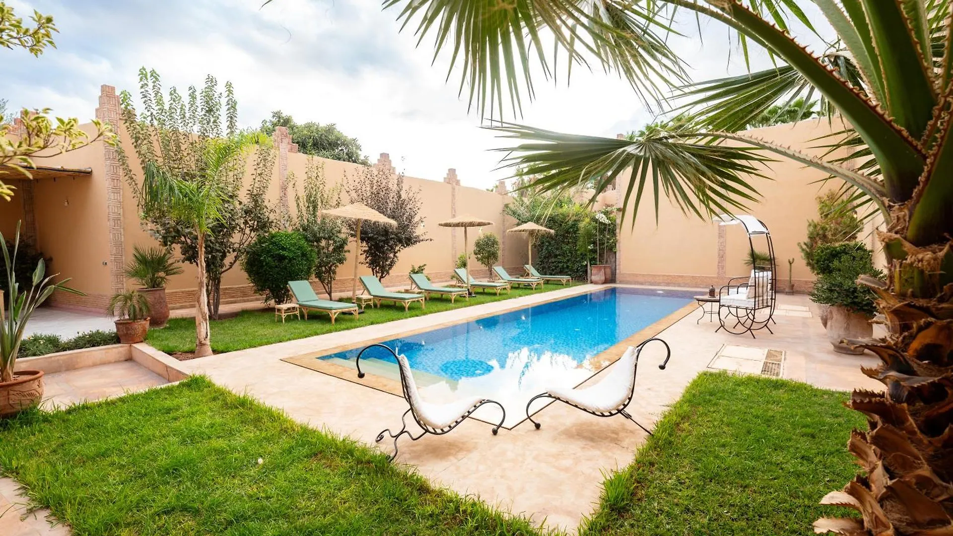 Dasofinya Lodges Touggana منزل للإقامة