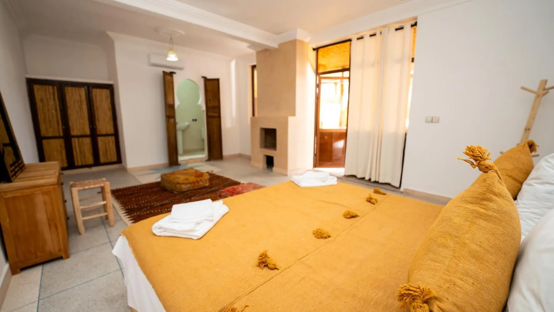 Habitación en casa particular Dasofinya Lodges Touggana