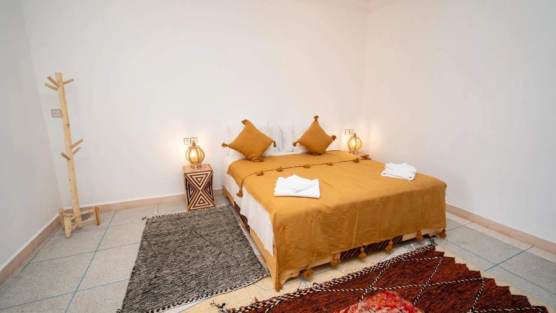 Habitación en casa particular Dasofinya Lodges Touggana